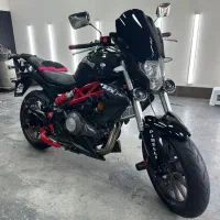 بنلی ۳۰۰ مدل ۹۶ در حد