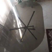 فوری، میز ناهار خوری شش نفره بدون صندلی