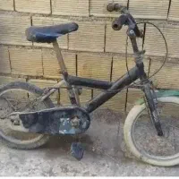 سه چرخه .دوچرخه