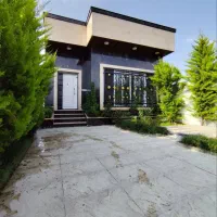 ویلاباغچه فلت نوساز 150متری شهرکی دنج و مشجر