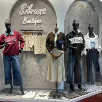 فروشنده اقا یا خانم