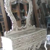 رنگ آمیزی تمامی سطوح اتومبیل وچوب وساختمان
