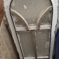 پنجره آهنی