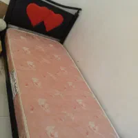 تخت خواب همراه با تشک
