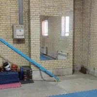 آیینه مناسب باشگاه و آرایشگاه