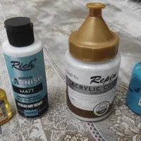 رنگ اکرلیک و وارنیش چوب