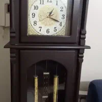 ساعت چوبی ایستاده