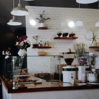 مغازه دار خانم برای سوپر مارکت