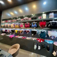 به یک فروشنده خانم نیازمندیم