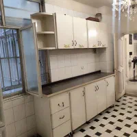 کابینت آهنی کاملا سالم با رنگ تمیز و صفحه ام دی اف