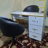 میز و صندلی ناخن کاری