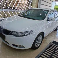 سراتو 96 آپشنال اتوماتیک سفید بدون رنگ 2000 cc