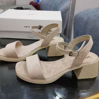 صندل کفش چرم زنانه سایز ۴۰-۳۹ کاملا نو با ضمانت