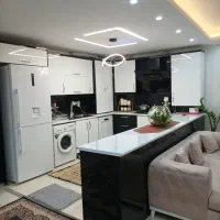 100متر 2 خواب فول رو به نما 10 واحدی بر گلزار شرقی|فروش آپارتمان|کرج, گلشهر|دیوار