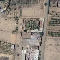 هفتصد متر زمین دور دیوار