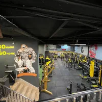 باشگاه بدنسازی شیک با تهویه عالی محدوده هدایت