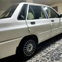 90 بی رنگ