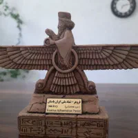 مجسمه فروهر، مناسب میز اداری و دفتر کار