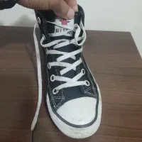 سه جفت کتونی یک میلیون