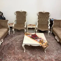 مبل چوبی به همراه میز عسلی
