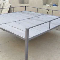 تخت آهنی
