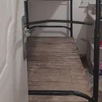 تخت دو طبقه