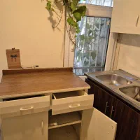 دو عدد کابینت آشپزخانه