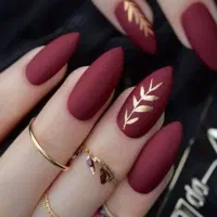 ب مناسبت عید نورو کاشت ناخن ۳۰٪ تخفیف