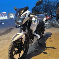 آپاچی ۹۴ سفید