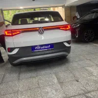 Id4 سفید ۲۰۲۵ آینه تاشو برقی و صندلی چرم