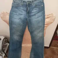 شلوار جین نو سایز ۳۶ ابی رنگ دویست هزار تومان