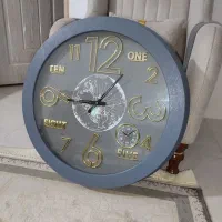 ساعت دیواری