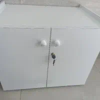 جا کفشی و کمد کنار تخت