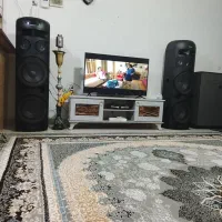 یک جفت اسپیکر دنای
