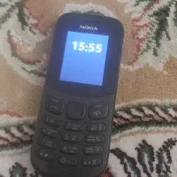 یک عدد گوشی ساده دوربین داره رم خور