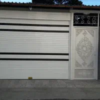 سازنده انواع کرکره برقی وساده و اهنگری