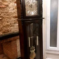 ساعت ایستاده