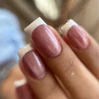 کاشت ناخن با قیمت باور نکردنی