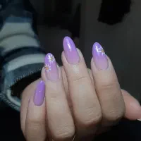 کاشت ناخن نادیامیرزانیا