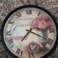 ساعت دیواری