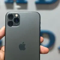 اپل 11 پرومکس سالم