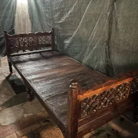 تخت چوبی ۲ متر در یک متر ۶/۵۰۰ تومن