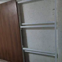 سلام و درود دستان یک عدد میز کنفرانسی
