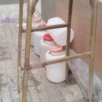 چارپایه (چهارپایه) کوچک و بزرگ فلزی