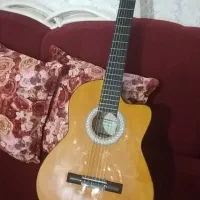 گیتار یاماها C70