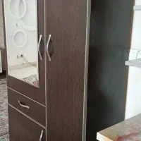 جاکفشی و جالباسی