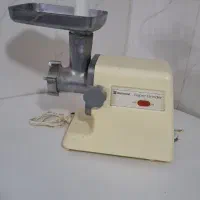 چرخ گوشت و آبمیوه گیری