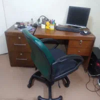 میز کامپیوتر و صندلی کامپیوتر