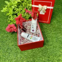محصولات پوست ومو عطار باشی