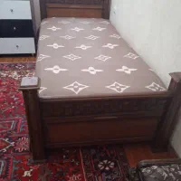 تخت تک نفره چوبی